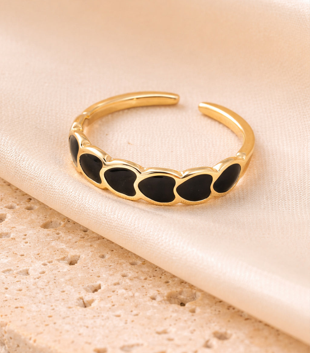 Black Heart Gold Band Ring for Women | Elyva Jewelry