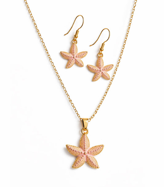 Starfish-shaped jewelry set with necklace and earrings on a white background

